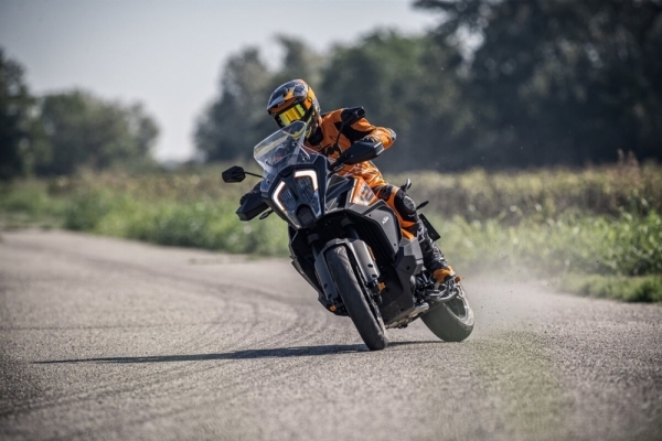 2023  KTM 1290 Super Adventure S 