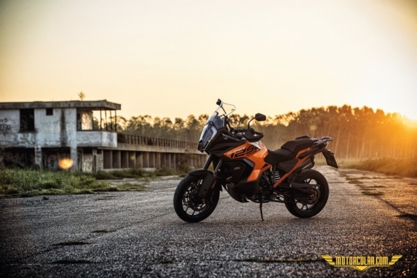  2023  KTM 1290 Super Adventure S 