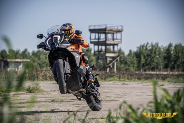  2023  KTM 1290 Super Adventure S 