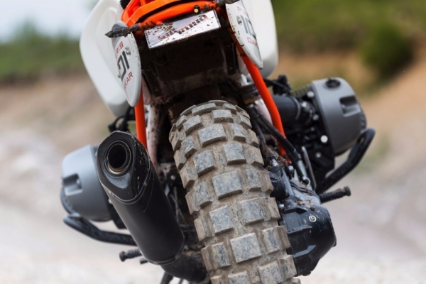 BMW Motorrad Lac Rose