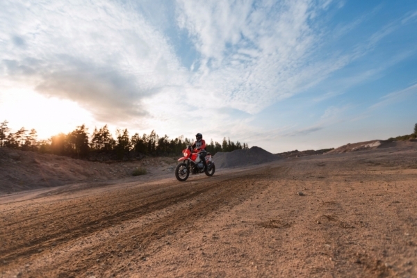 BMW Motorrad Lac Rose