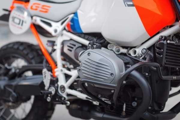 BMW Motorrad Lac Rose