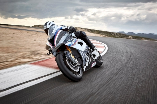 BMW HP4 RACE