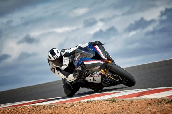 BMW HP4 RACE