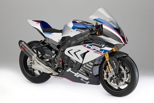 BMW HP4 RACE