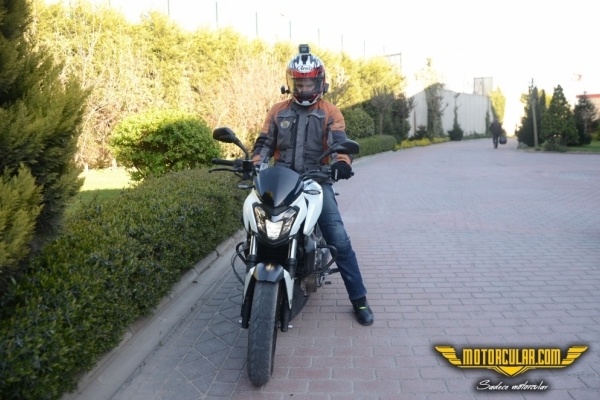 Bajaj Dominar 400 Test Sürüşü